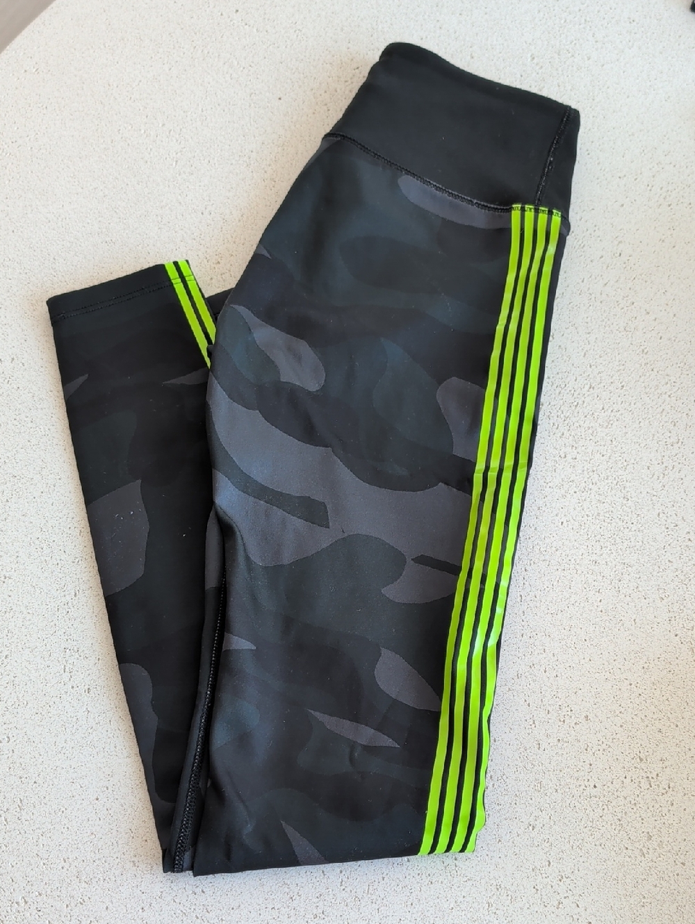 Noli Black Camo Leggings with Neon Green Stripe